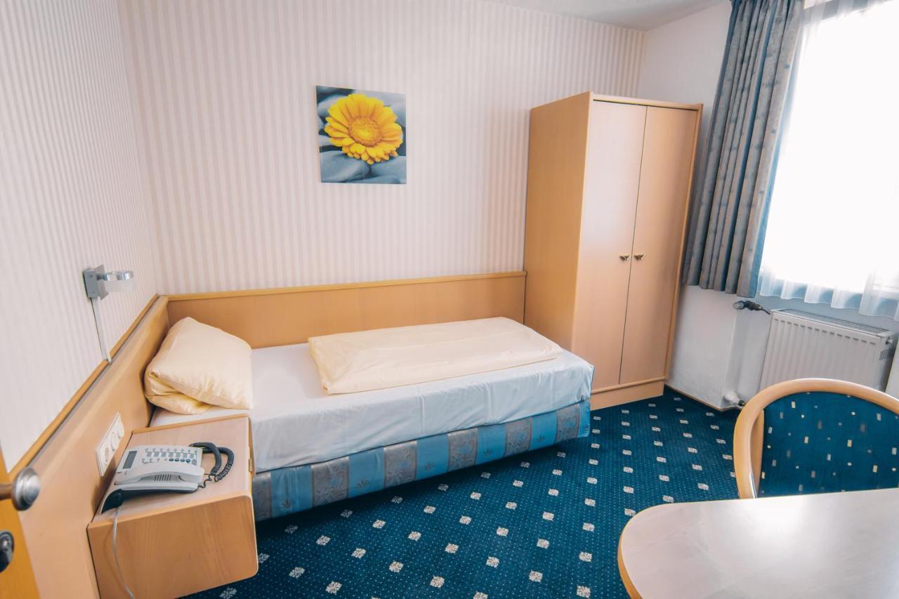 Hotel Benger Krefeld Buitenkant foto